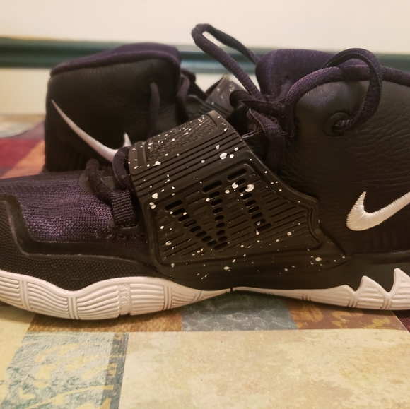 Nike Kyrie 6